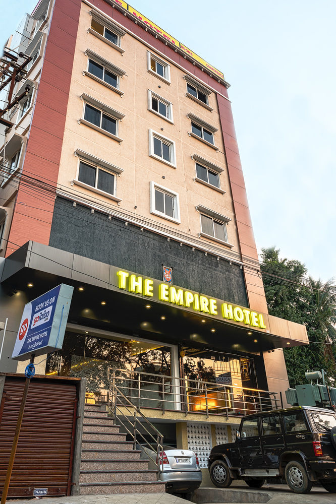 Treebo Empire Hotel Vijayawada Exterior photo