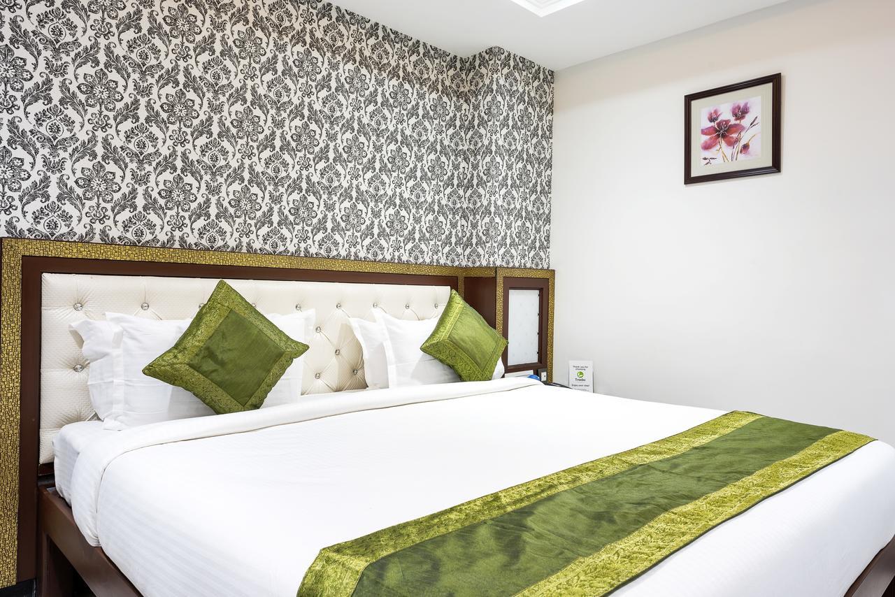 Treebo Empire Hotel Vijayawada Exterior photo