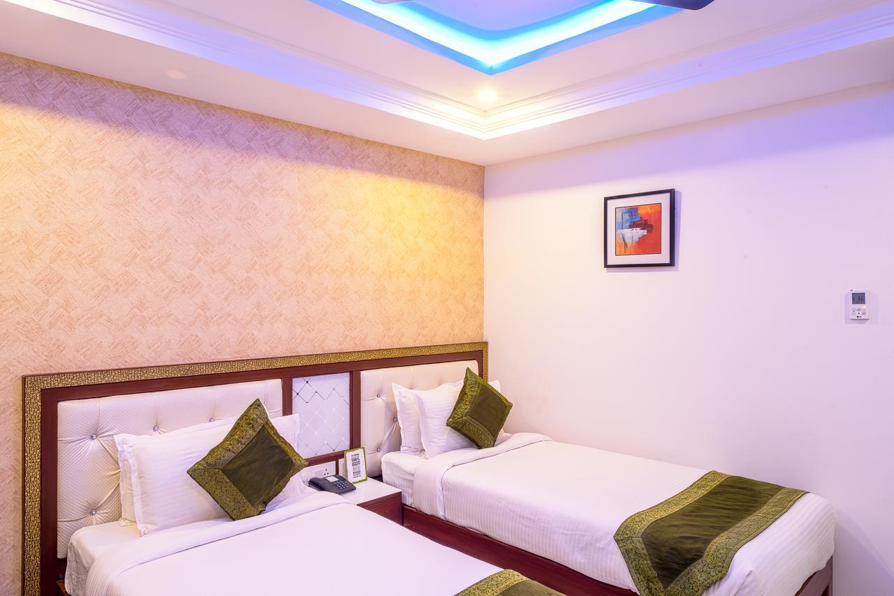 Treebo Empire Hotel Vijayawada Exterior photo