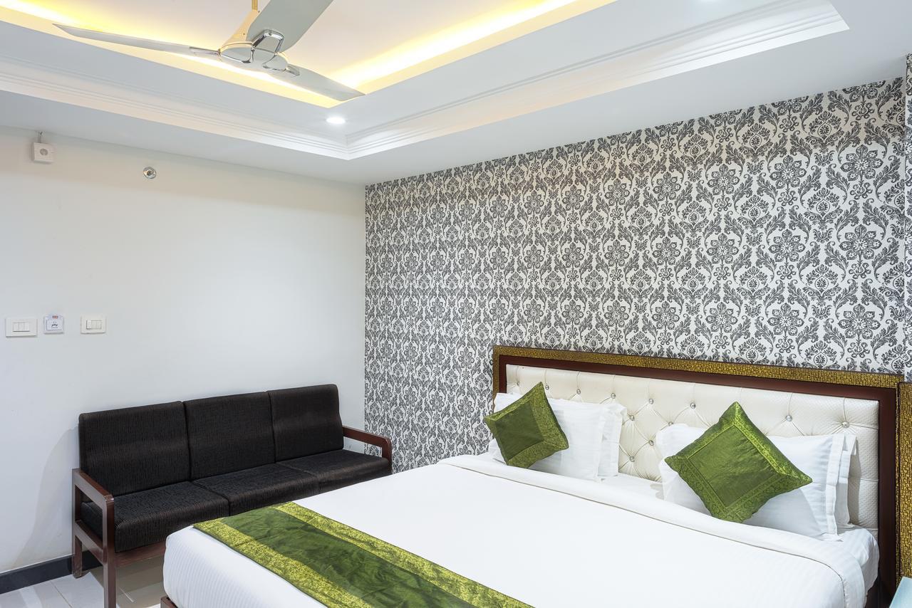 Treebo Empire Hotel Vijayawada Exterior photo