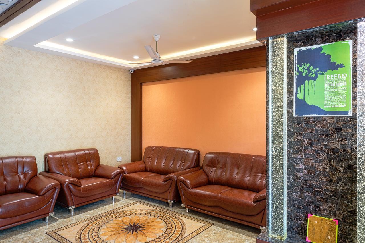 Treebo Empire Hotel Vijayawada Exterior photo