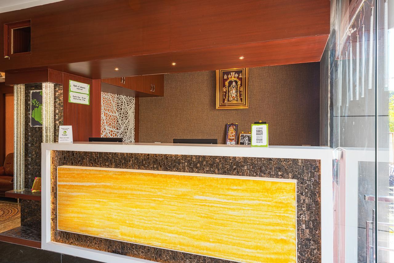 Treebo Empire Hotel Vijayawada Exterior photo